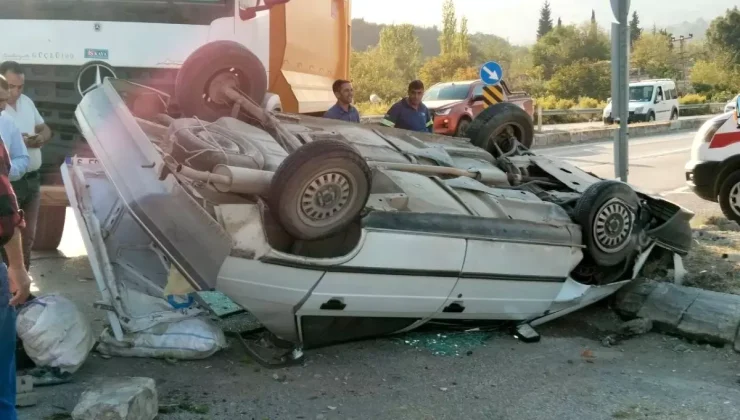 Osmaniye’de Otomobil ve Kamyonet Çarpıştı: 3 Yaralı