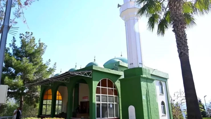 Aslantaş Barajı Site Camii Yeniden İbadete Açıldı